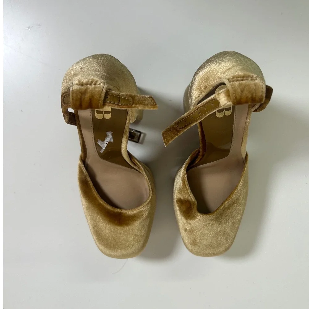 GB Gianni Bini Pumps Women 6.5M Gold Excellent Velvet Heel Ankle Strap